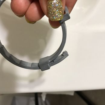 Pet Supreme - See she pulled on the extra piece coming out and it got tighter on her neck and she couldn't breathe - Pet Stores Near Me - Sylmar, California
