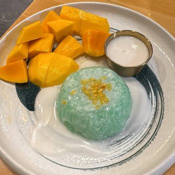 Manaao - Thai Near Me - Tustin, California