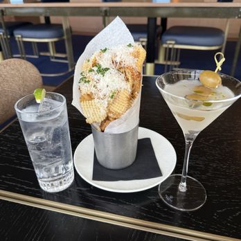 Broadway Lounge - $60 - Lounges Near Me - New York, New York Broadway Lounge - $60 - Lounges Near Me - New York, New York
