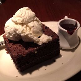 Black Angus Big Mountain Fudge Cake Recipe
