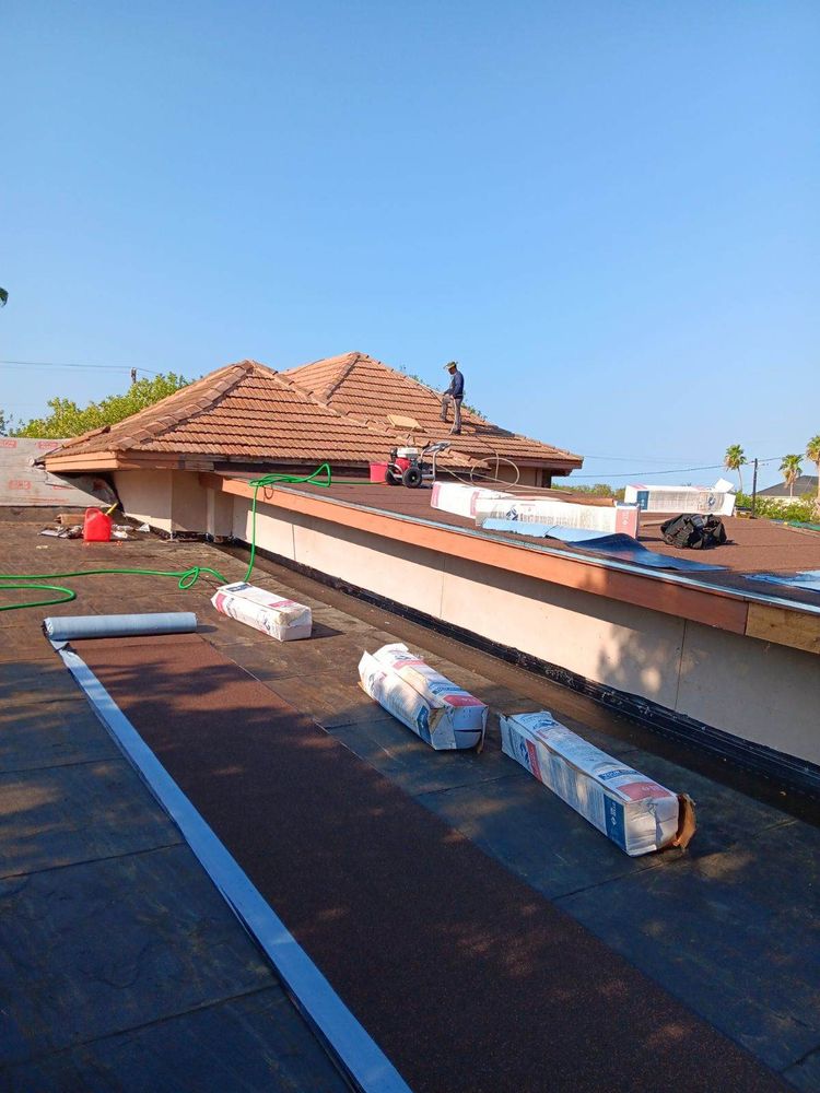 Slide of Rubio R Roofing