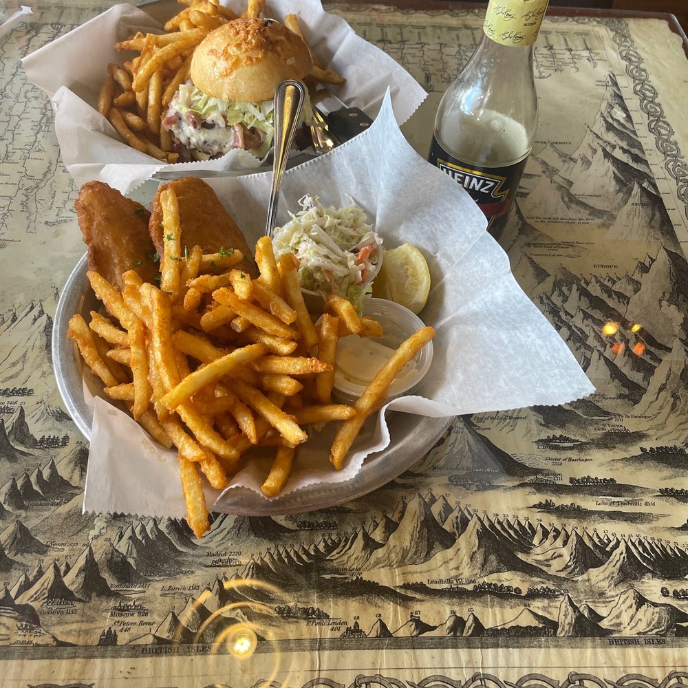 Aaron Schat's Roadhouse - Inyo mouth burger and fish & chips - American Near Me - Bishop, California Aaron Schat's Roadhouse - Inyo mouth burger and fish & chips - American Near Me - Bishop, California