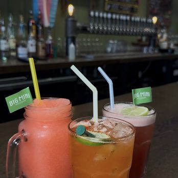 Big Mini Putt Club - Mini Golf Near Me - Chicago, Illinois