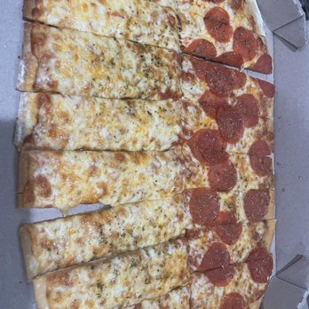 i Fratelli Pizza - Keller - Half cheese half pepperoni - Pizza Near Me - Keller, Texas i Fratelli Pizza - Keller - Half cheese half pepperoni - Pizza Near Me - Keller, Texas