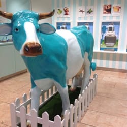 Mu Agrigelateria Fai-da-te - Stessa mucca da altra angolatura...