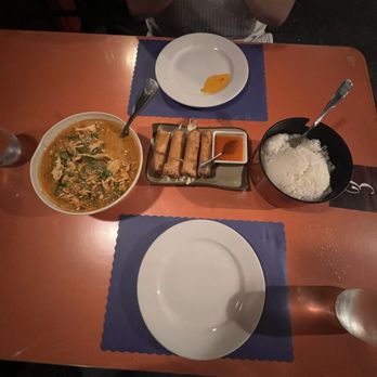 Pad Thai Restaurant - Panang Curry Chicken, Chicken Egg Rolls, White Rice - Thai Near Me - Clovis, California Pad Thai Restaurant - Panang Curry Chicken, Chicken Egg Rolls, White Rice - Thai Near Me - Clovis, California