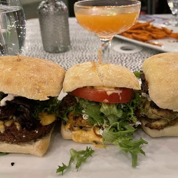 TASTE! Craft Eatery - Paso Robles - Sliders - Salad Near Me - Paso Robles, California TASTE! Craft Eatery - Paso Robles - Sliders - Salad Near Me - Paso Robles, California