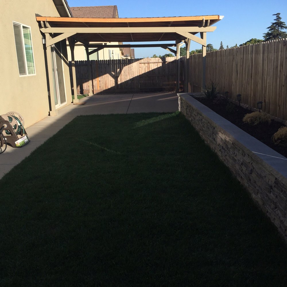 ST Landscape Management - After backyard and patio - Landscaping Near Me ST Landscape Management - After backyard and patio - Landscaping Near Me