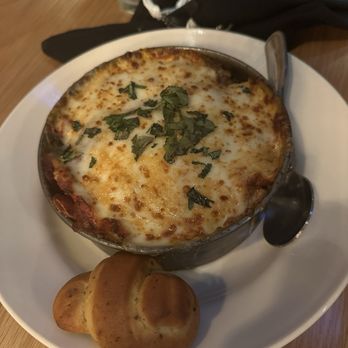 BJ's Restaurant & Brewhouse - Deep Dish Ziti 3.5/5 - New American Near Me - Downey, California