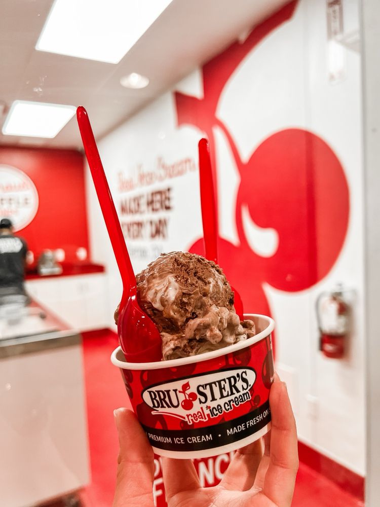 BRUSTER’S REAL ICE CREAM Updated October 2024 93 Photos & 54
