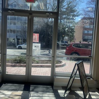 PetzCharm - Entrance, love all the natural light - Pet Groomers Near Me - Falls Church, Virginia PetzCharm - Entrance, love all the natural light - Pet Groomers Near Me - Falls Church, Virginia