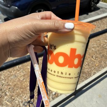 It's Boba Time - Peach Mango Smoothie - Juice Bars & Smoothies Near Me - San Fernando, California It's Boba Time - Peach Mango Smoothie - Juice Bars & Smoothies Near Me - San Fernando, California