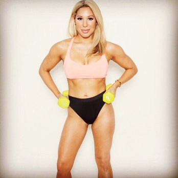 Envy Spray Tans - Holly knows exactly what she is doing! She did my spray for a photo shoot and it was absolutely perfect. - Spray Tanning Near Me - Long Beach, California