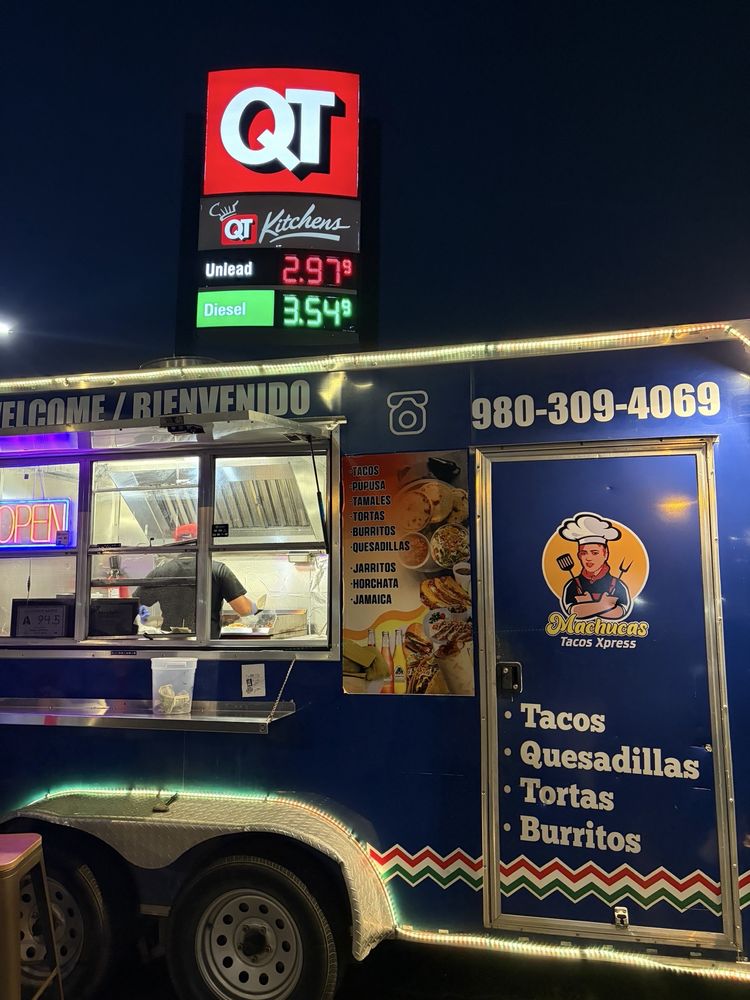 Machucas Taco Xpress