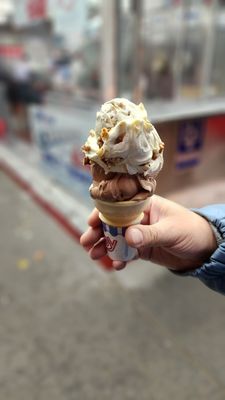 Leon's Frozen Custard by null