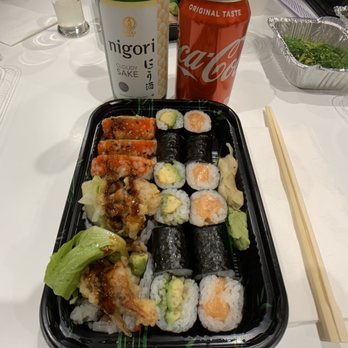 KanaHashi - 3 'rolls' & 1 soda = $18  Spider Roll ($8.95, left column) Avocado Roll ($3.95, middle column) Salmon Roll ($4.95), Pepsi/Coke ($1.50) - Japanese Near Me - Brooklyn, New York