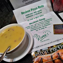 Romas Pizzeria & Restaurant