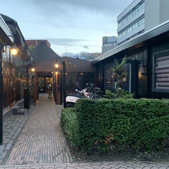 CADIR - Front. - Pizza Near Me - Den Haag, ZH CADIR - Front. - Pizza Near Me - Den Haag, ZH