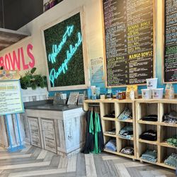 Playa Bowls - Entrance