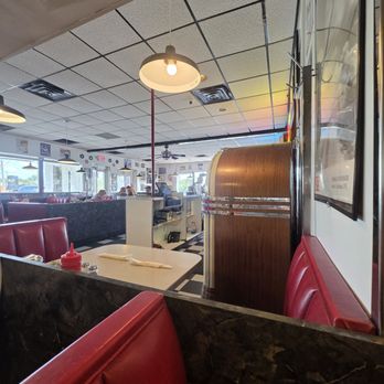 Westside Diner - More seating and a jukebox - Diners Near Me - Flint, Michigan Westside Diner - More seating and a jukebox - Diners Near Me - Flint, Michigan