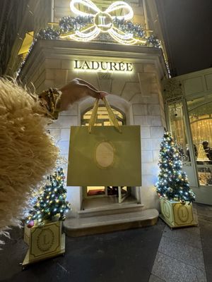 Ladurée Bonaparte by null