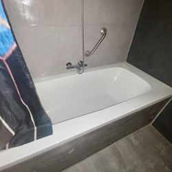 Grand Hotel Central - Bathtub