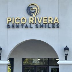 Pico Rivera Dental Smiles - Front sign