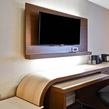 Courtyard by Marriott Cape Cod Hyannis - Hotels Near Me - Hyannis, Massachusetts