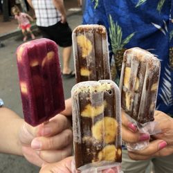 Kailua Kona Village Stroll - Popsicles