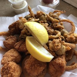 Whole bell clam and scallops- very good!! No atmosphere but worth a visit!!! Whole bell clam and scallops- very good!! No atmosphere but worth a visit!!!