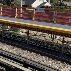 Merillon Avenue LIRR Station - Garden city side usually goes east bound