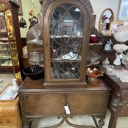 Laurent Street Antique Mall