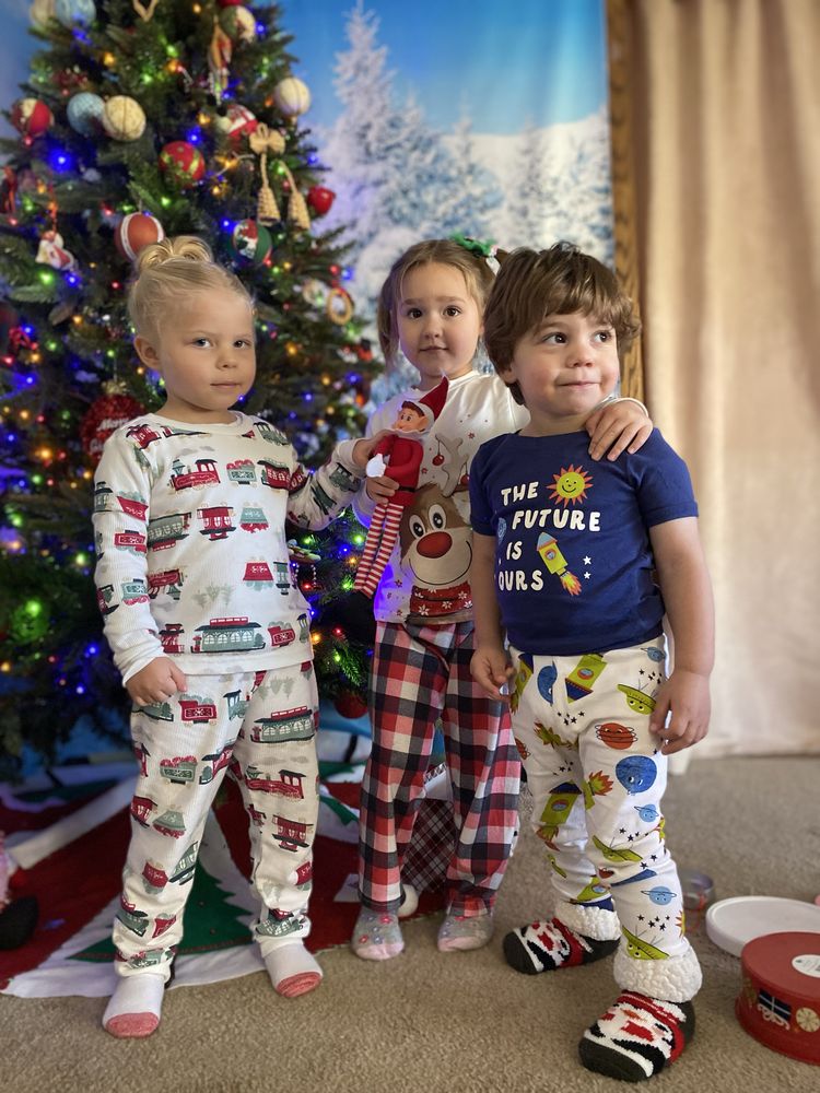 Lovely Bees Child Care - childcare center in Thousand Oaks, CA