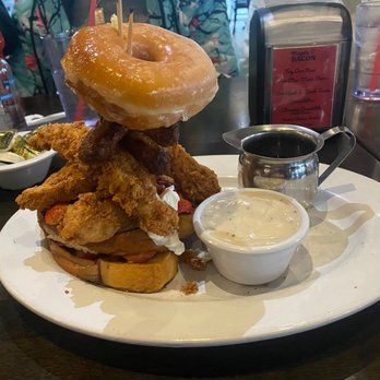 Maple Bacon Restaurant - American Near Me - Plano, Texas