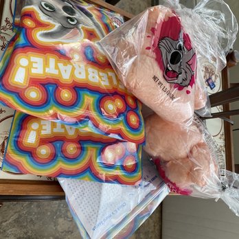 Chuck E. Cheese - Goodie bags and Cotton Candy - Pizza Near Me - Pensacola, Florida