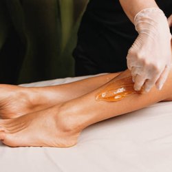 The Sugar Shack - Leg sugaring