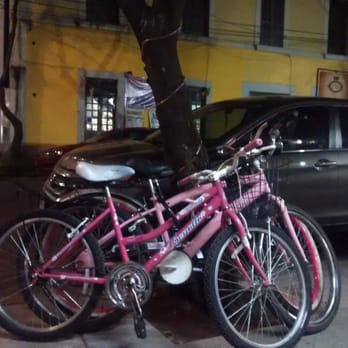 Kaffeina - a tree isnt to tie you bikes to... - Desserts Near Me - México, D.F., DIF