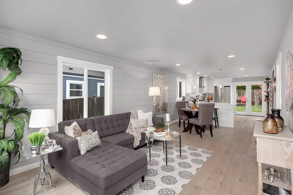 Slide of Blue Water Design Build