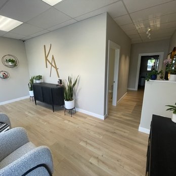 Keava Aesthetics - Hallway - Medical Spas Near Me - Tigard, Oregon Keava Aesthetics - Hallway - Medical Spas Near Me - Tigard, Oregon