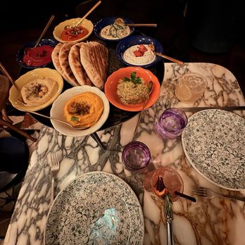 Dear Daphni - Mediterranean Near Me - Philadelphia, Pennsylvania