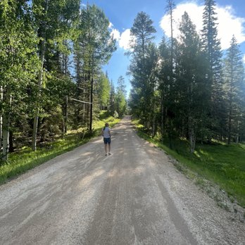 Tal-Wi-Wi Lodge - Walking back to the lodge, just 100 years a up the road. - Hotels Near Me - Alpine, Arizona