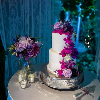 The Heirloom Inn Weddings - amazing little covered spot for the cake - courtesy of Ingrid Fraser - Wedding Planning Near Me - Ione, California The Heirloom Inn Weddings - amazing little covered spot for the cake - courtesy of Ingrid Fraser - Wedding Planning Near Me - Ione, California