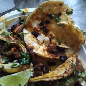 El Sitio Restaurant - Tacos with no meat and soggy - Salvadoran Near Me - San Pablo, California
