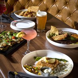 On Par Restaurant & Lounge