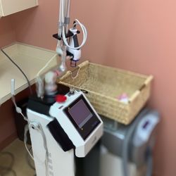 THE FACE Laser Clinic