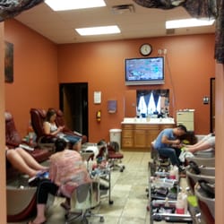 Nail Spa - Pedi room