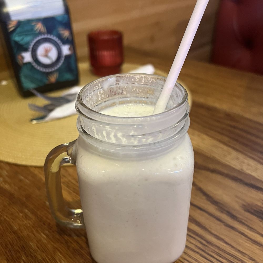Noches De Colombia - Guanabana con leche - Colombian Near Me - Mineola, New York Noches De Colombia - Guanabana con leche - Colombian Near Me - Mineola, New York