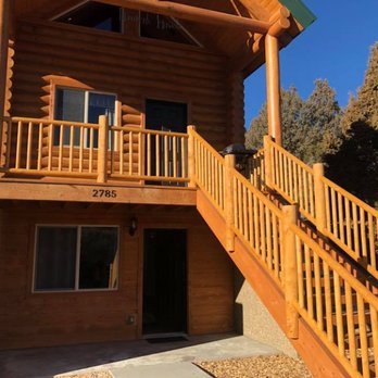 Cozy Oak Cabin Suites - Outside of our cabin - Vacation Rentals Near Me - Alton, Utah Cozy Oak Cabin Suites - Outside of our cabin - Vacation Rentals Near Me - Alton, Utah