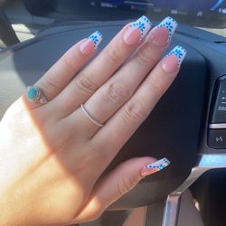 LV Nails & Spa