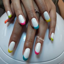 V5 Nails Salon & Spa